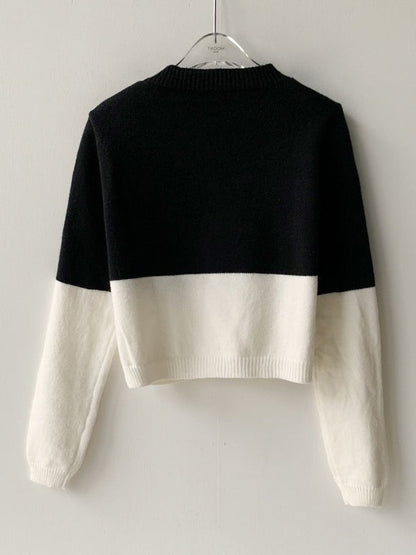 Long Sleeves Buttoned Contrast Color Round-neck Cardigan Tops