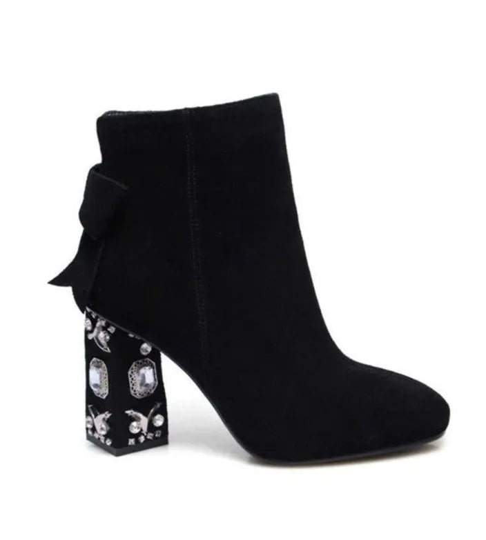 Classic Designed Heels in a Timeless Cut