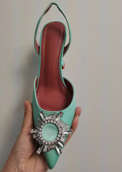 Classic Vintage Heels with a Flattering Fit