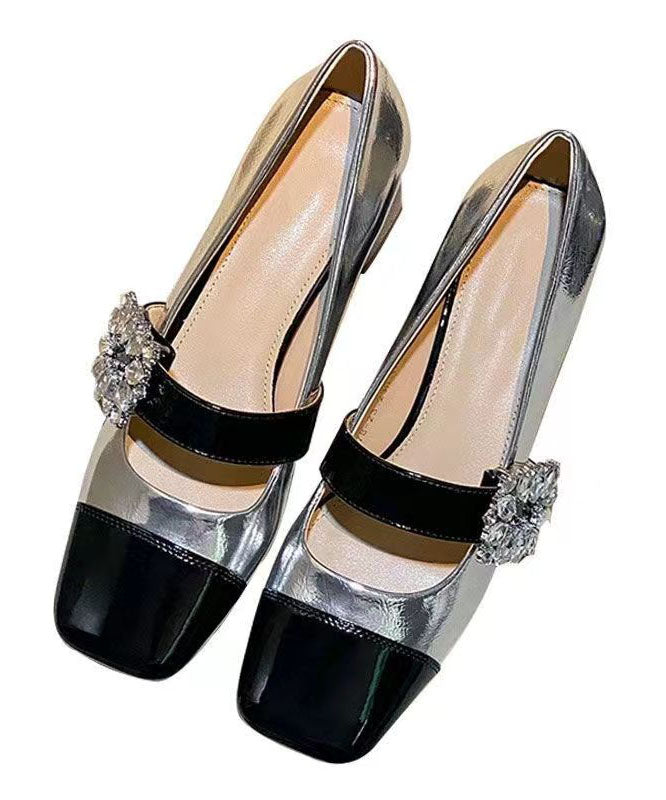 Casually Elegant Shoes with a Refined Edge