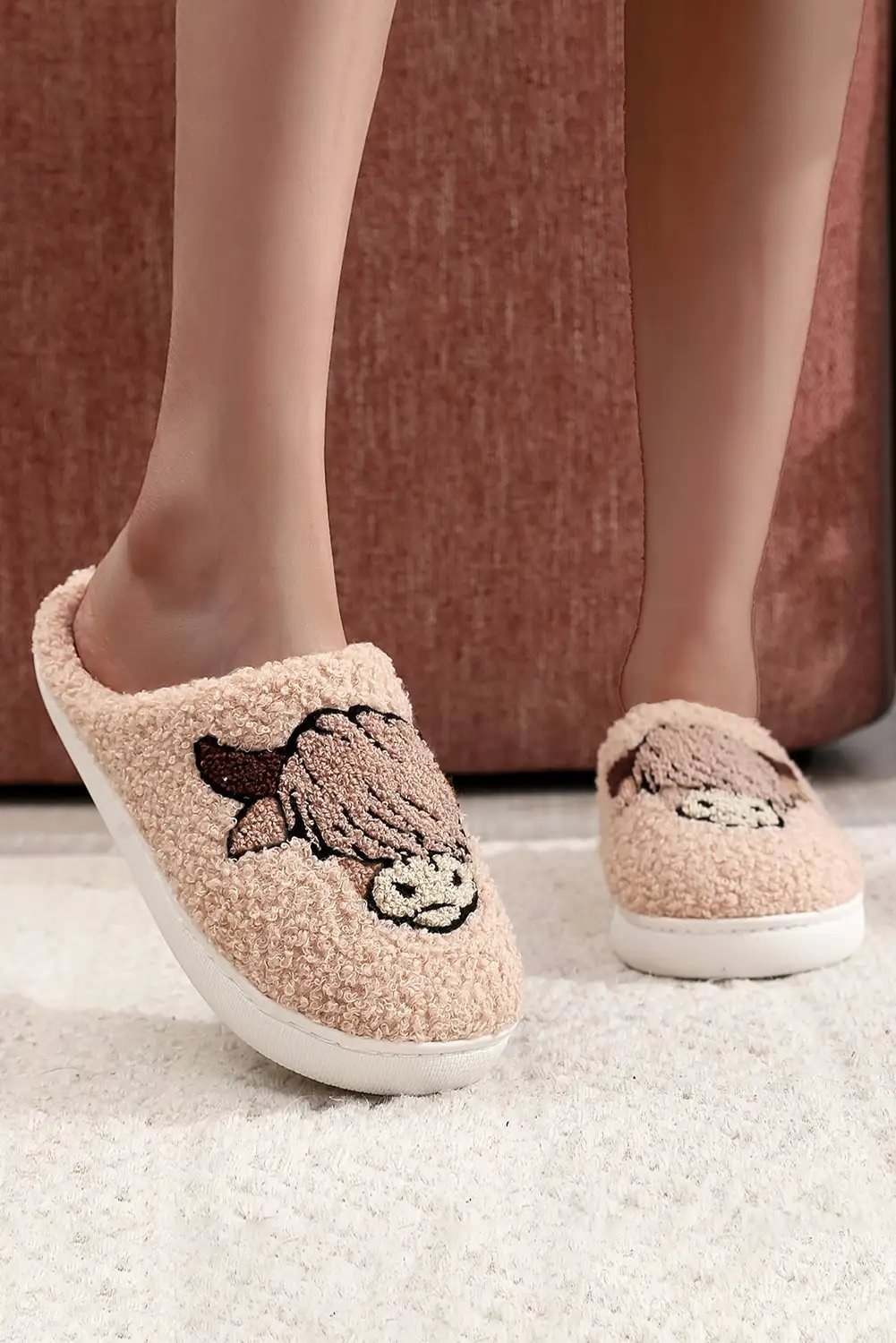 Classic Designed Slippers in a Timeless Cut