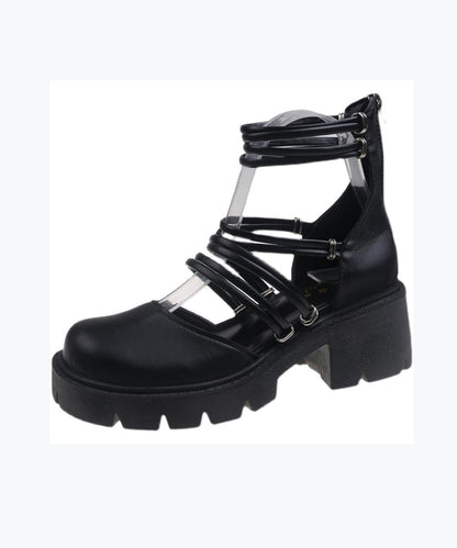 Finely Styled Sandals with a Classic Vintage Look