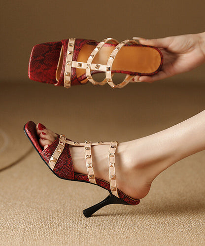 Casually Elegant Slippers with a Refined Edge