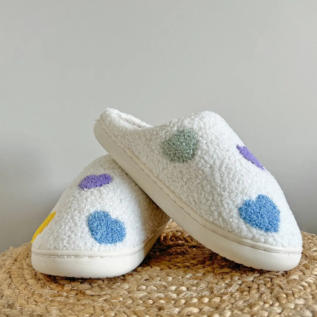 Effortlessly Elegant Slippers with a Timeless Design