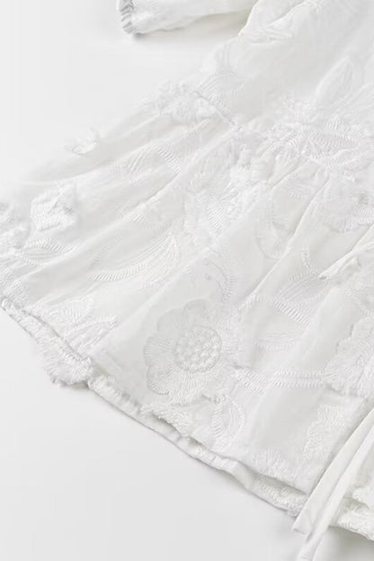 Sweet Lace Frenulum With Bow O Neck Tops