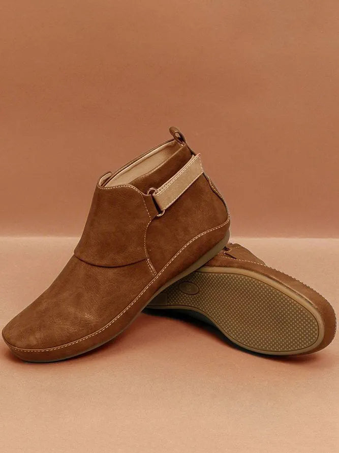 Elegantly Styled Boots for Everyday Wear