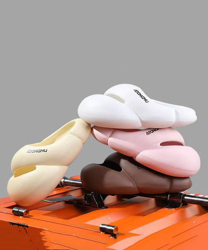 Effortlessly Elegant Slippers with a Timeless Design