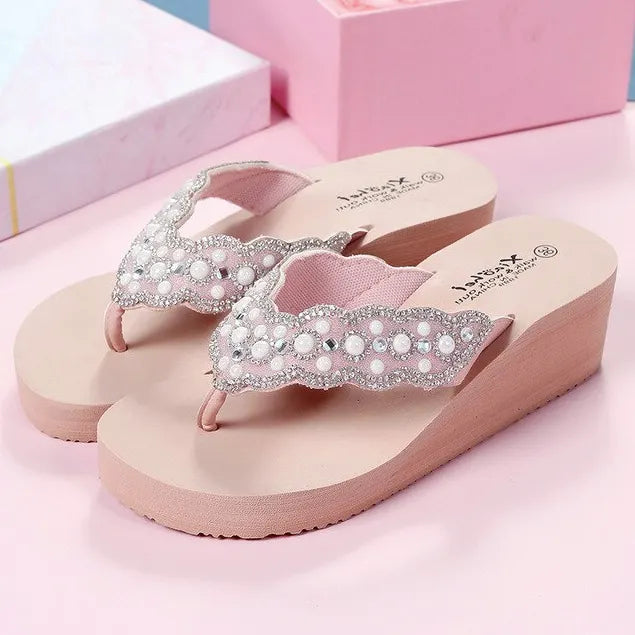Subtly Elegant Slippers with a Refined Vintage Look