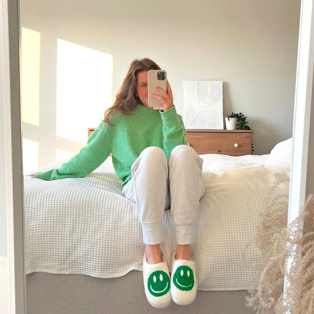 Finely Styled Slippers with a Classic Vintage Look