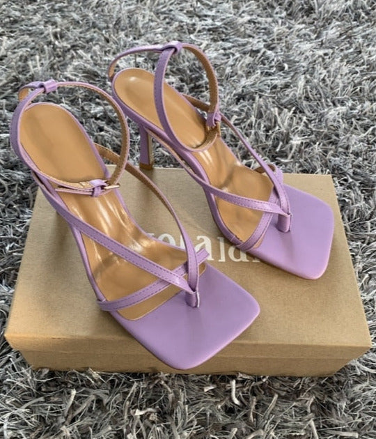 Casually Elegant Heels with a Refined Edge