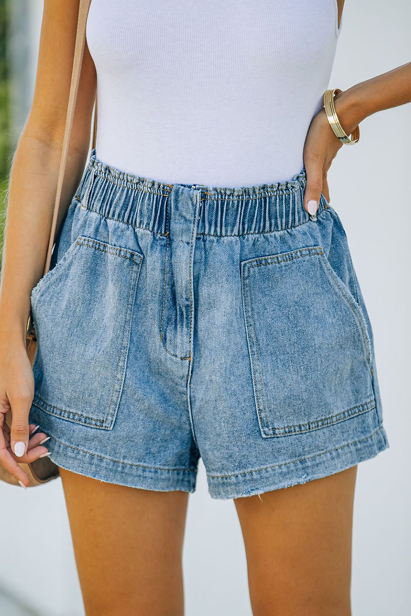 Street Patchwork Pocket Straight Denim Shorts