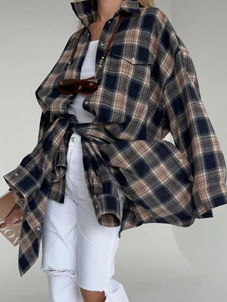 Taruxy Retro Blouse Autumn Winter Loose Long Shirts Female Plaid Basic Street Cardigan Woman Clothing