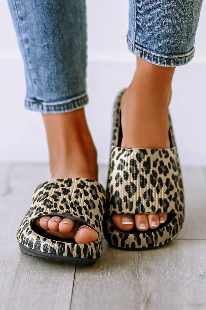 Classic Designed Slippers in a Timeless Cut