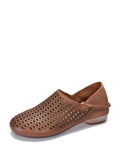 Classic Vintage Sandals with a Flattering Fit