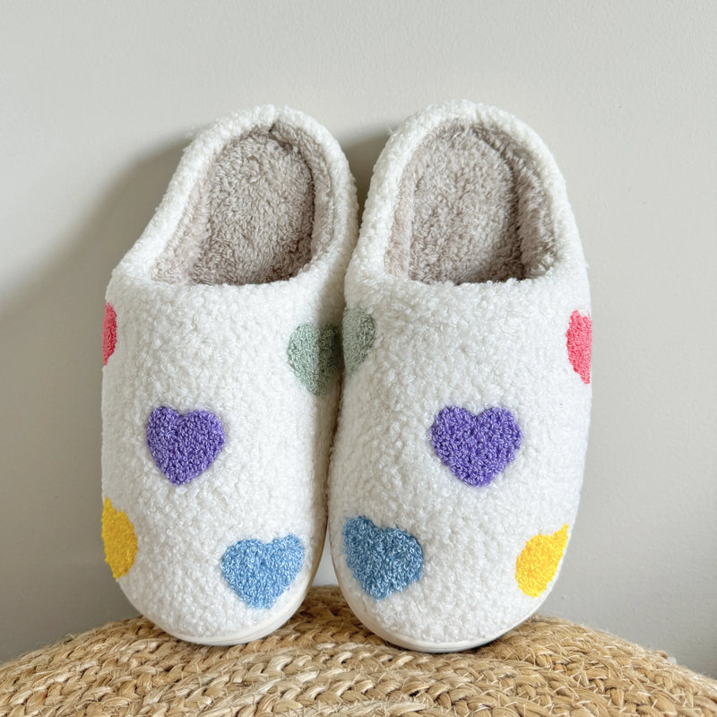 Effortlessly Elegant Slippers with a Timeless Design