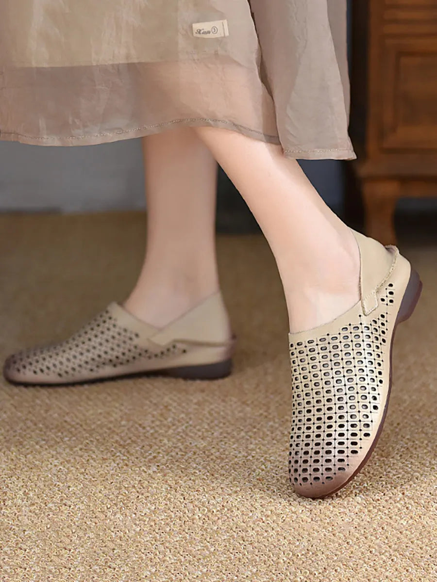Finely Styled Sandals with a Classic Vintage Look