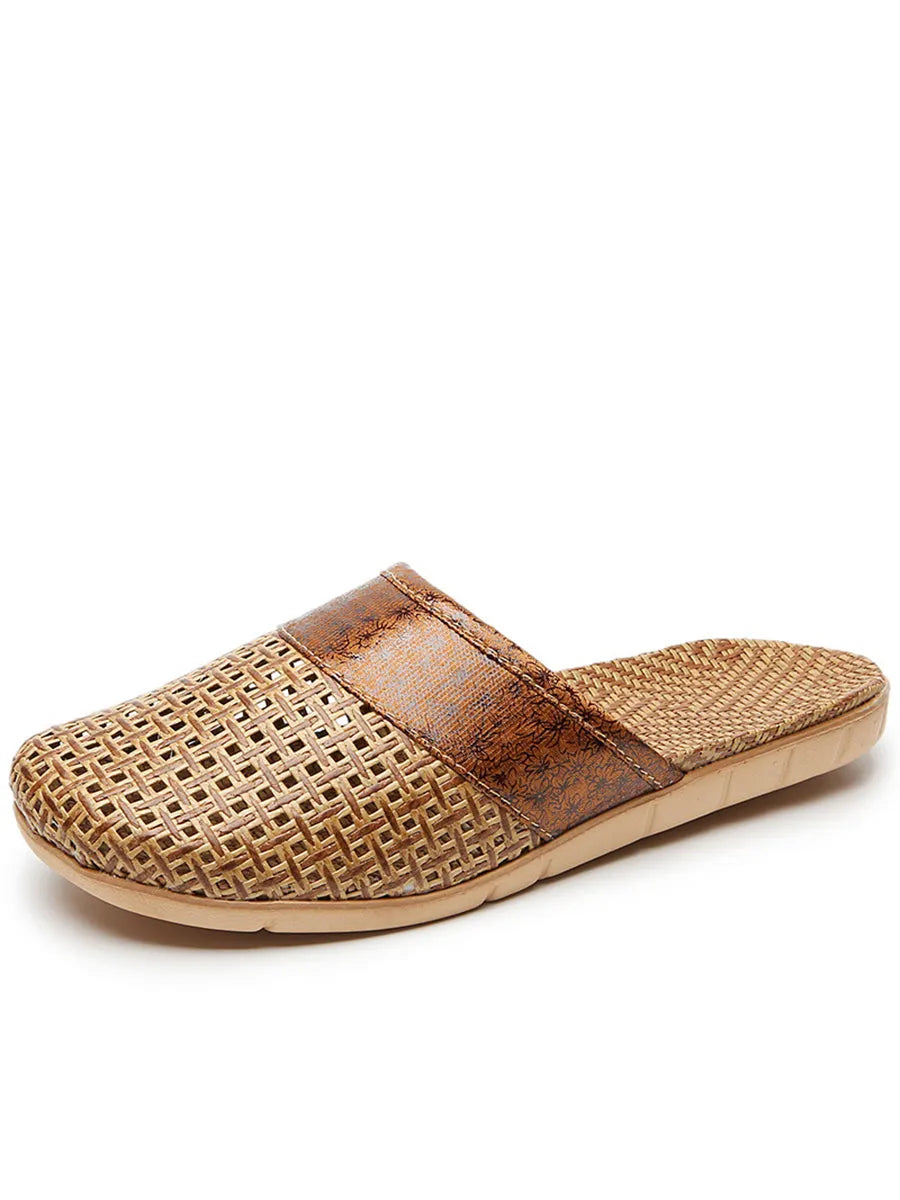 Effortlessly Elegant Slippers with a Timeless Design
