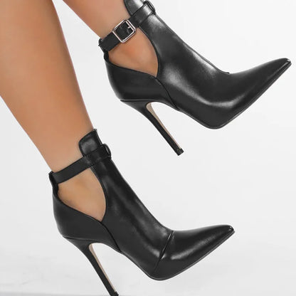 Classic Vintage Shoes with a Flattering Fit