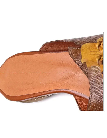 Effortlessly Elegant Slippers with a Timeless Design