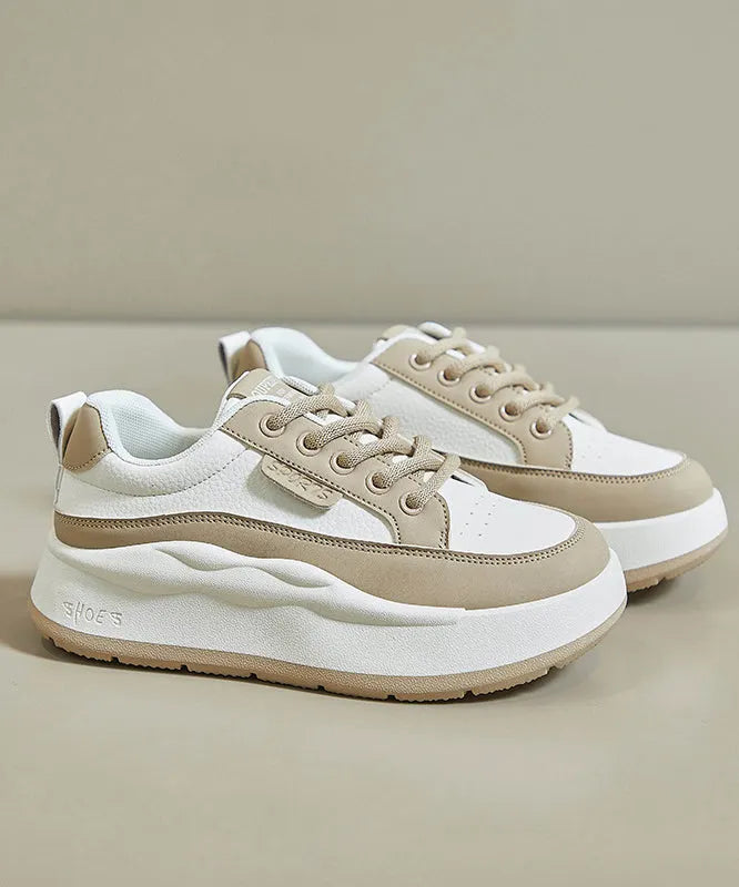 Effortlessly Elegant Heels with a Timeless Design