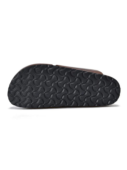 Effortlessly Elegant Slippers with a Timeless Design