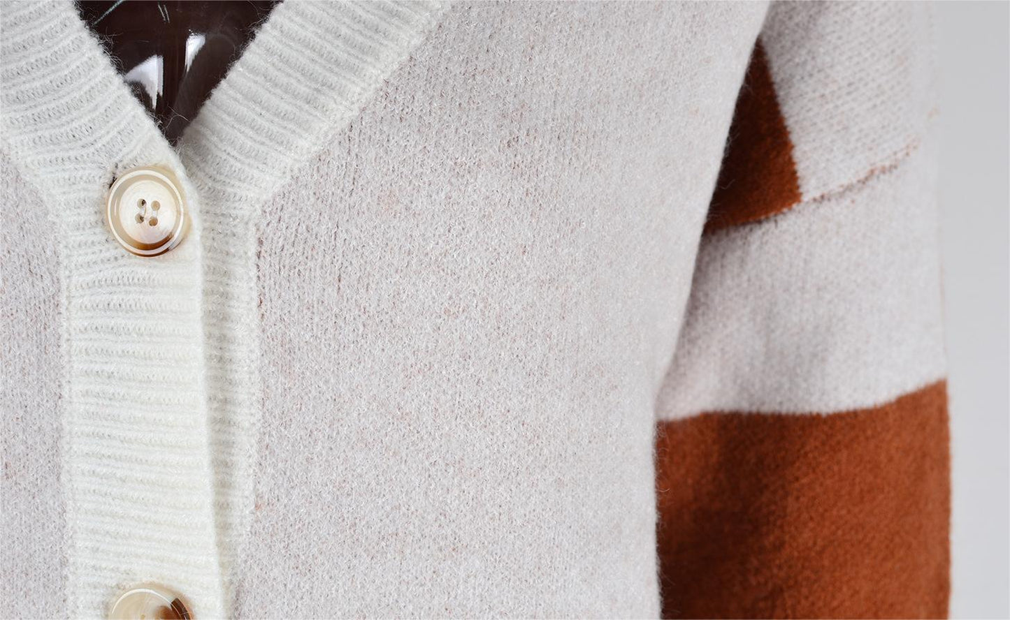 Autumn Winter ’s Plaid Stitching Knitwear Cardigan Sweater Coat