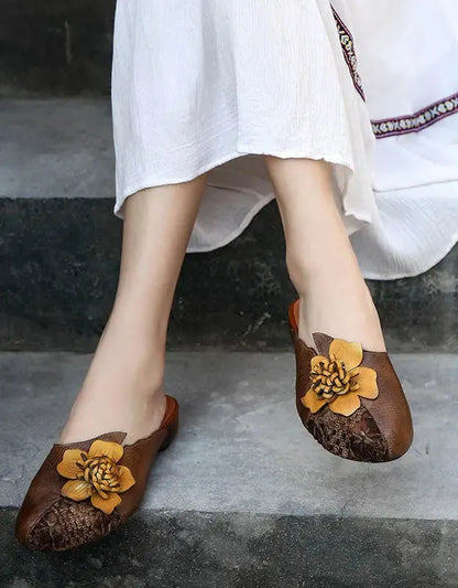 Finely Styled Slippers with a Classic Vintage Look