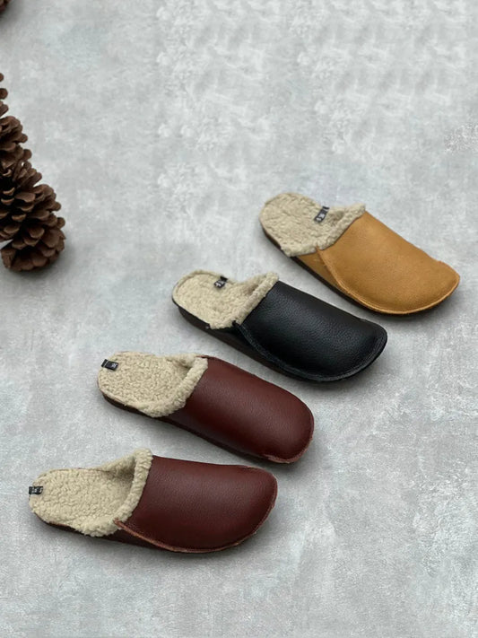Elegantly Styled Slippers for Everyday Wear