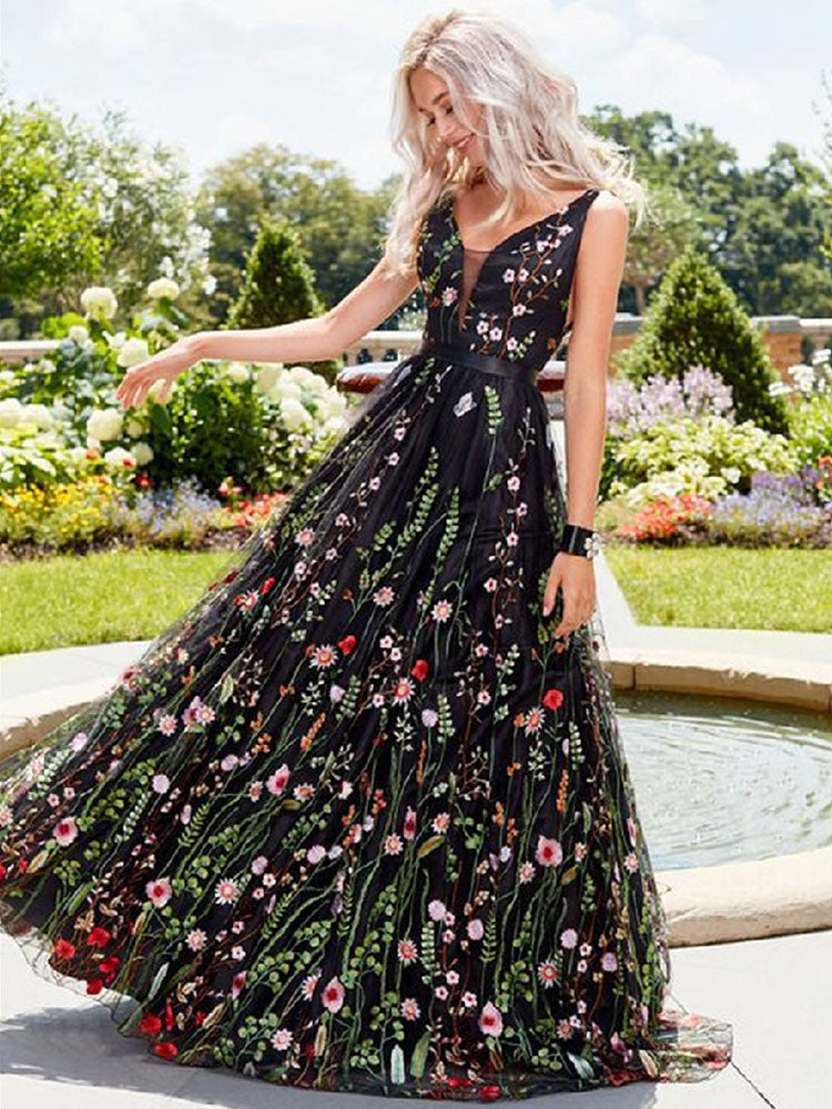 Black Maxi Dress V Neck Sleeveless Flower Embroidered Tulle Prom Dresses