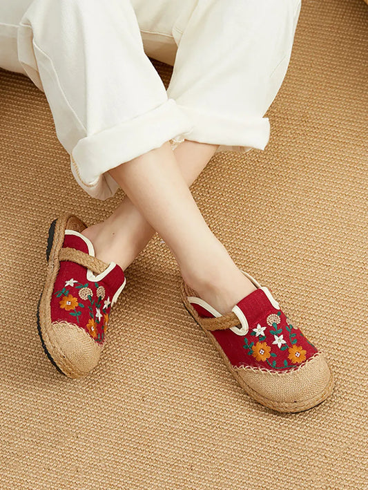 Finely Styled Slippers with a Classic Vintage Look
