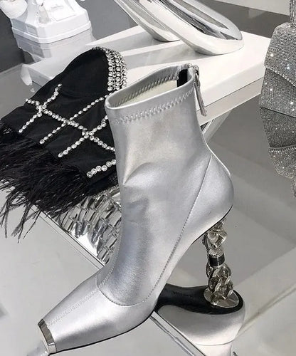 Beautifully Finished Boots in a Timeless Design