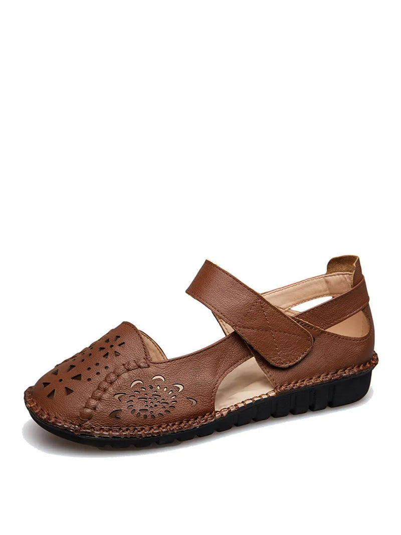 Casually Elegant Sandals with a Refined Edge