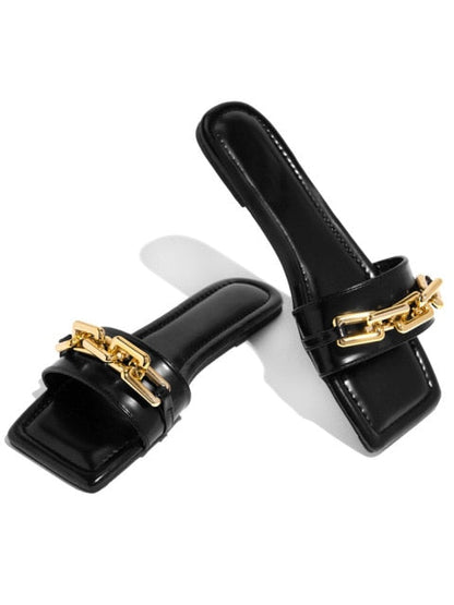 Casually Elegant Slippers with a Refined Edge