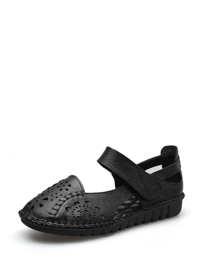 Casually Elegant Sandals with a Refined Edge