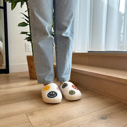 Effortlessly Elegant Slippers with a Timeless Design