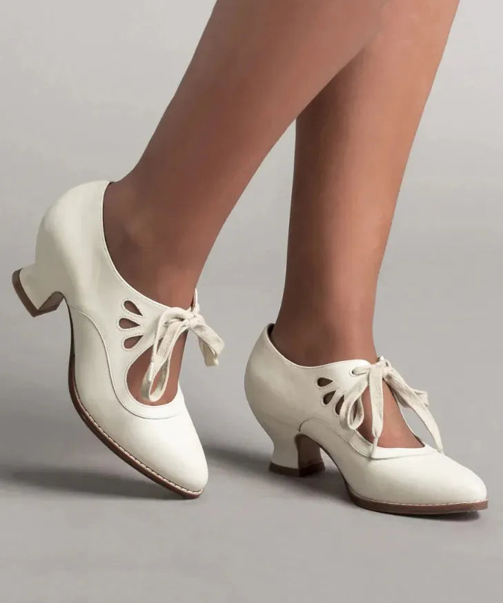Classic Vintage Heels with a Flattering Fit
