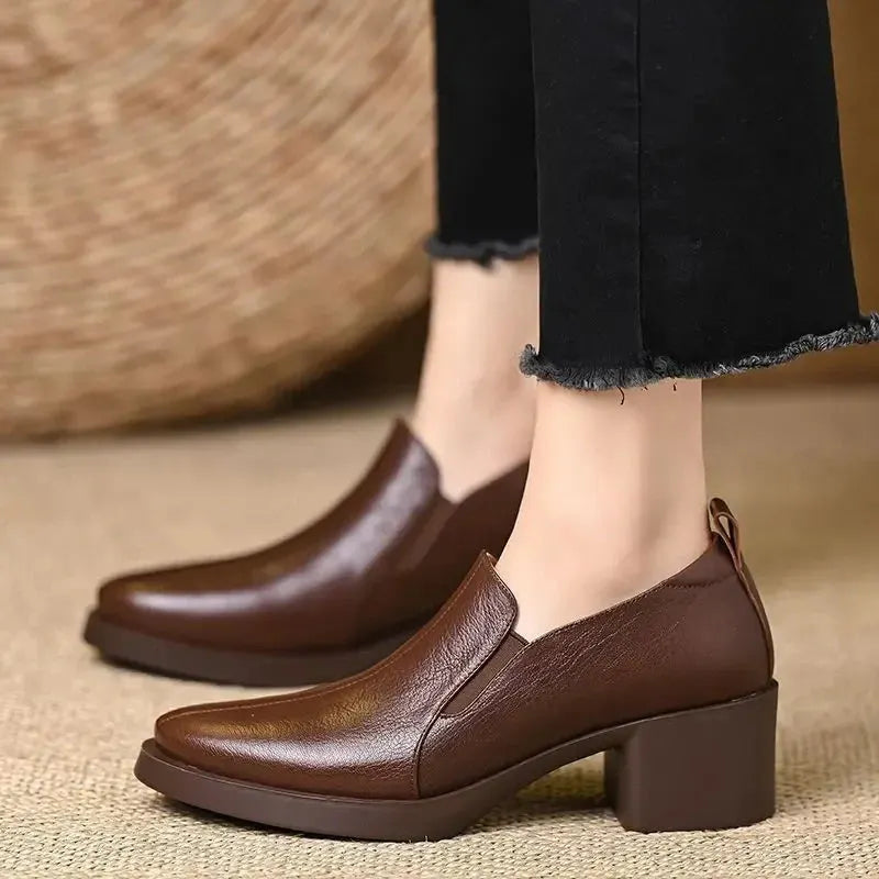 Finely Styled Heels with a Classic Vintage Look