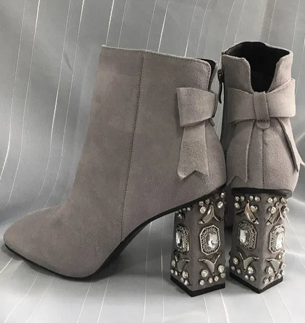 Casually Elegant Heels with a Refined Edge