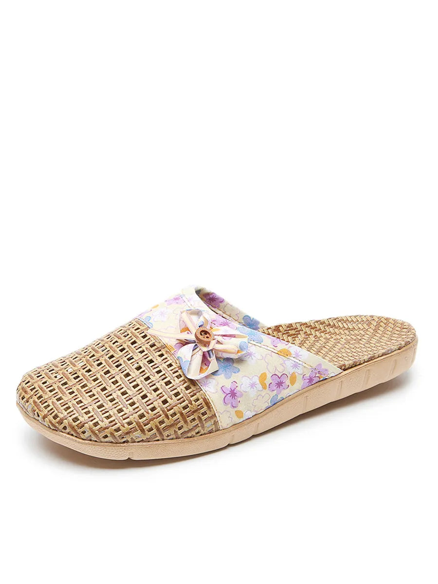 Effortlessly Elegant Slippers with a Timeless Design