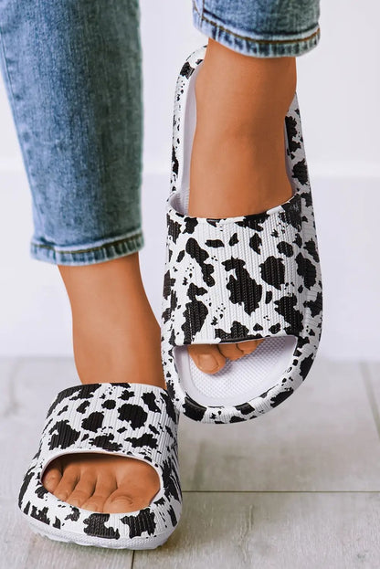 Classic Vintage Slippers with a Flattering Fit