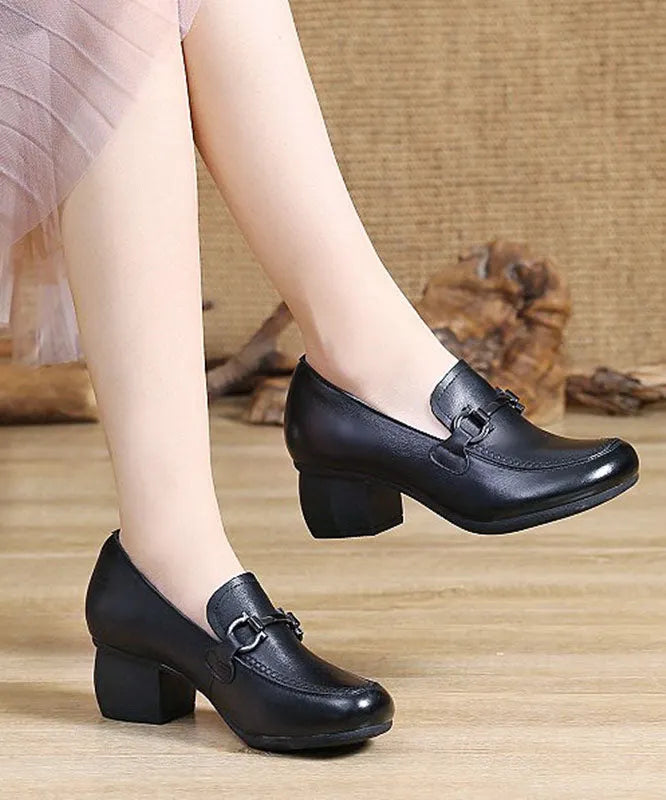 Beautifully Finished Heels in a Timeless Design