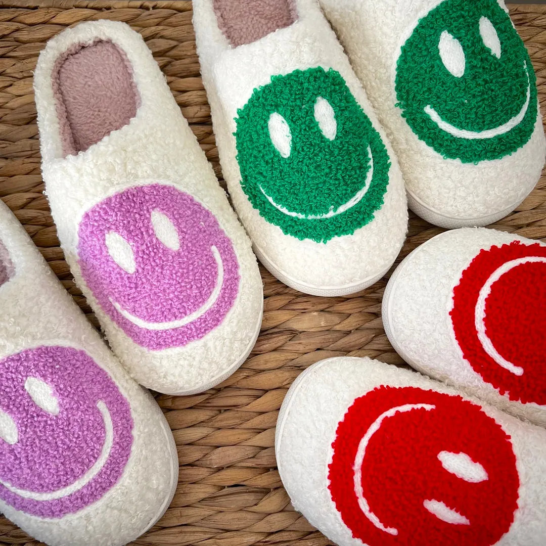Effortlessly Elegant Slippers with a Timeless Design