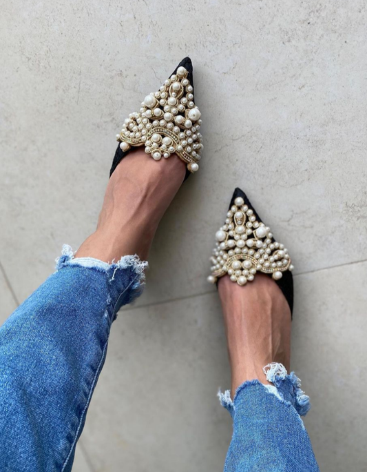 Finely Styled Heels with a Classic Vintage Look