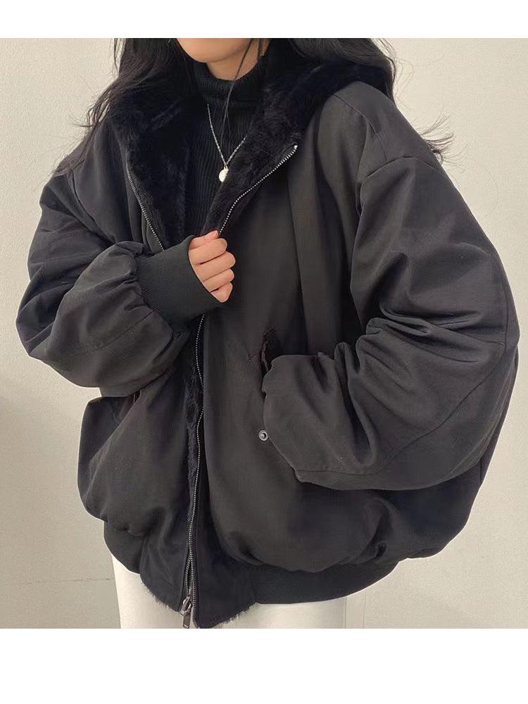 JO | Casual and effortless winter garment