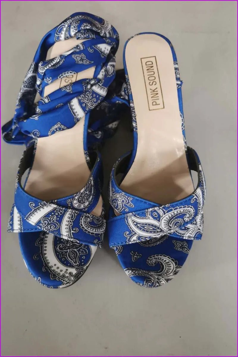 Vintage Style Heels with a Modern Fit