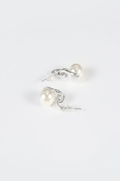 Pearl Top Handle Clutch