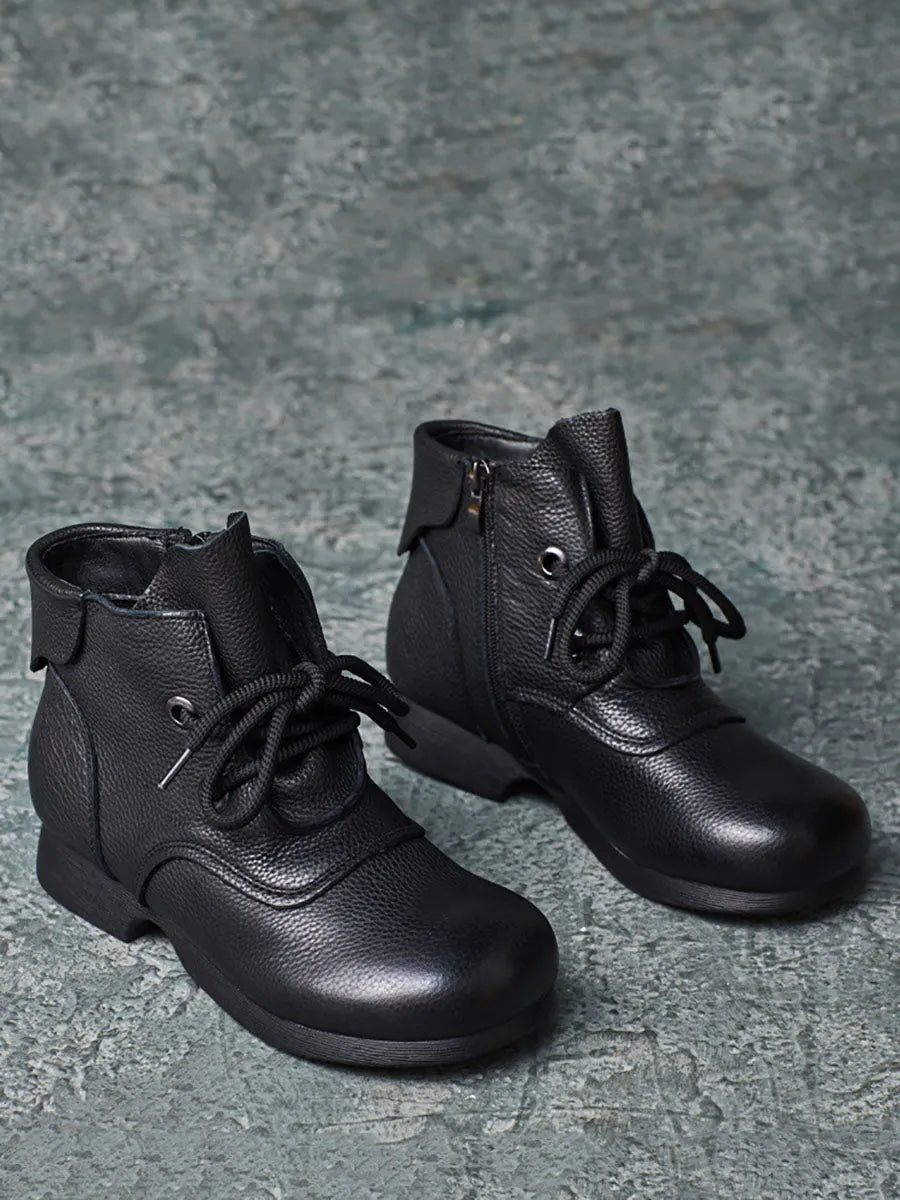 Subtly Elegant Boots with a Refined Vintage Look