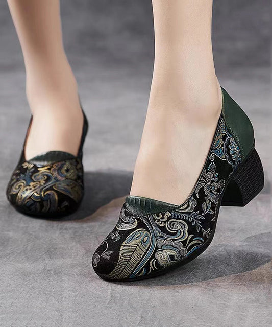 Beautifully Finished Heels in a Timeless Design