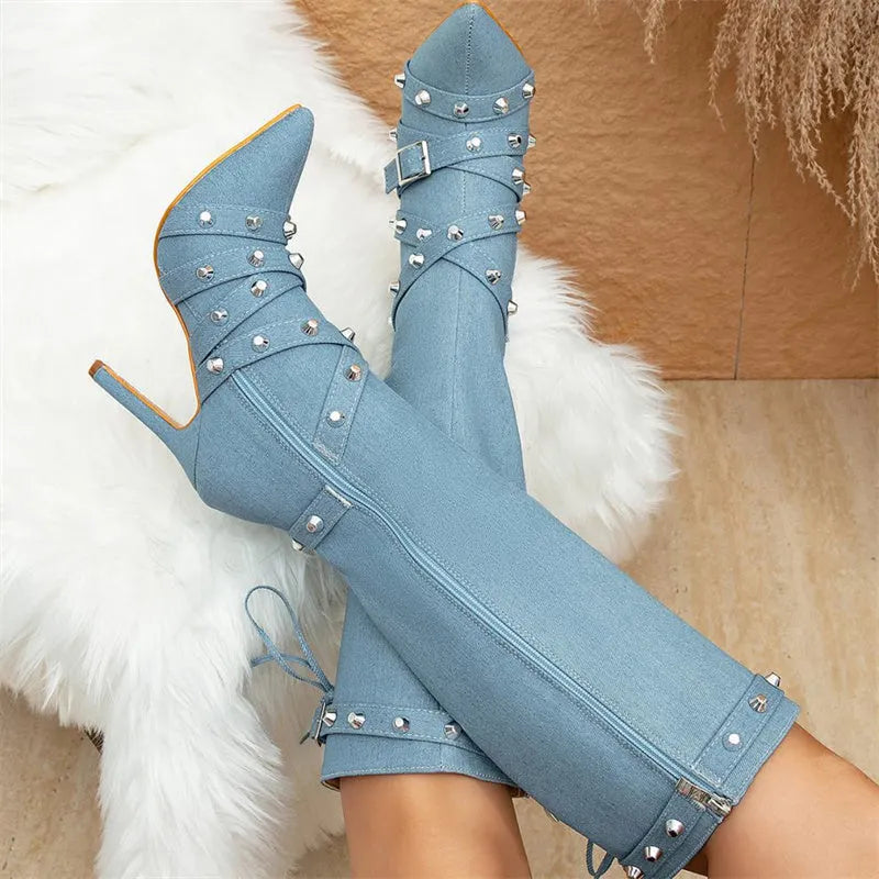 Casually Elegant Shoes with a Refined Edge