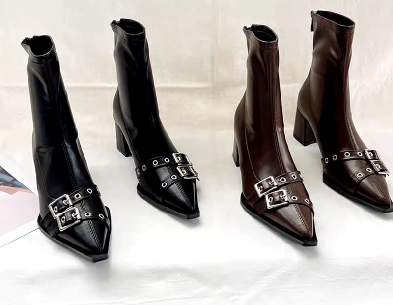 Dinesa Boots